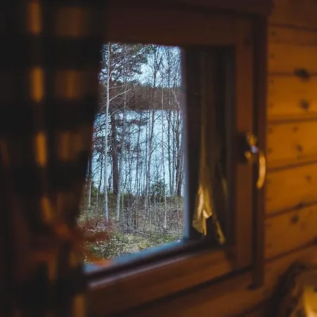 North Story Cottages Near Ruka * Kayla