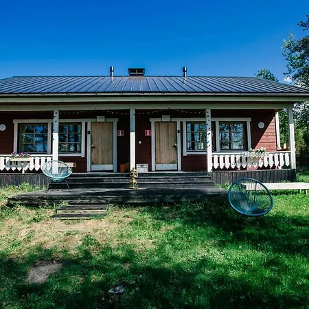 North Story Cottages Near Ruka * Kayla
