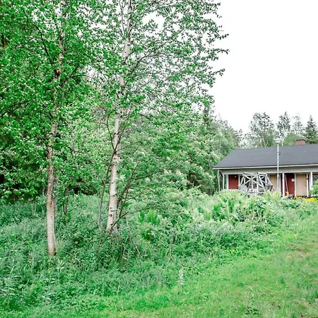 North Story Cottages Near Ruka * Kayla