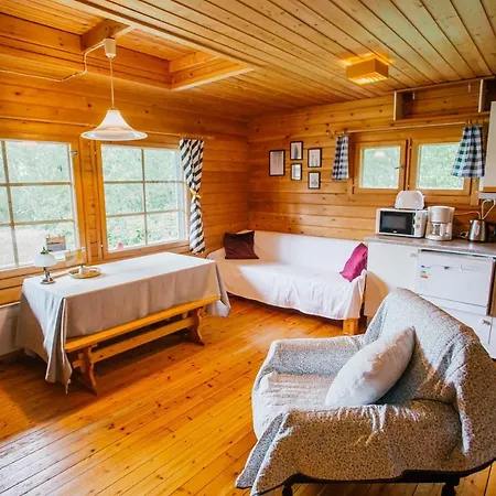 North Story Cottages Near Ruka Holiday home